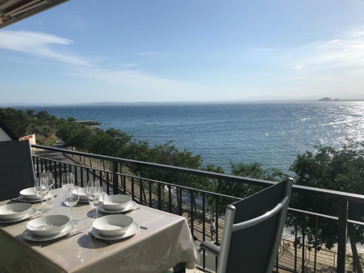 Far Bay Apartman Roses Kültér fotó